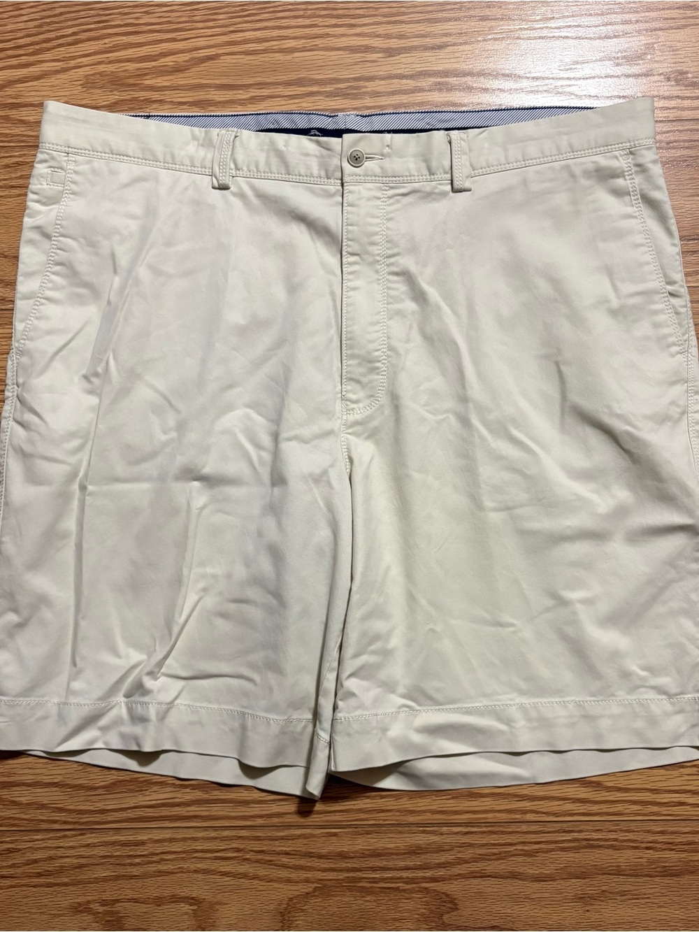Tommy Bahama Preppy Classic Khaki Men’s Shorts Size 40